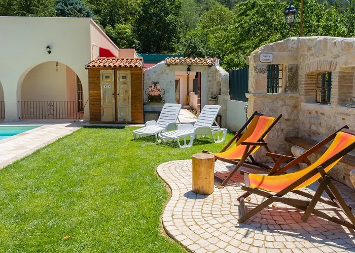 Aria Di Bosco Bed & Breakfast 3*