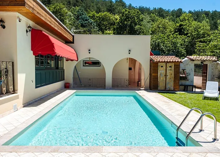 Aria Di Bosco 3* LʼAquila