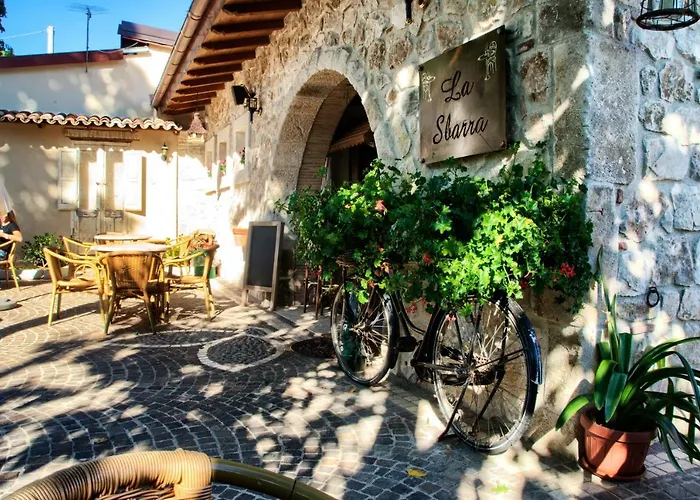 Aria Di Bosco 3* LʼAquila